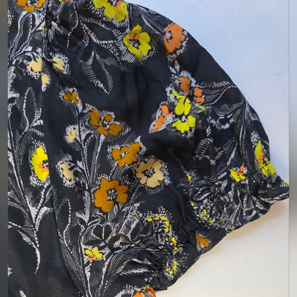 Velvet by graham and Spencer wrap dress. Boho floral, small - Picture 10 of 15